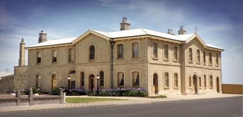 The Customs House Port Macdonnell Apartment Exterior photo
